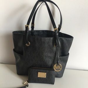 Michael Kors Tote & Wallet